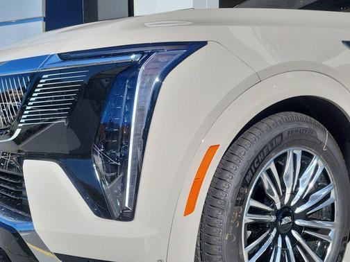 2026 Cadillac Escalade IQ Luxury