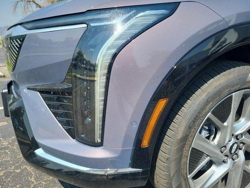 2025 Cadillac OPTIQ Luxury