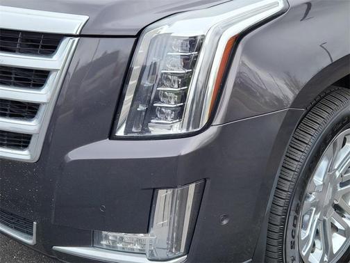 2017 Cadillac Escalade Standard