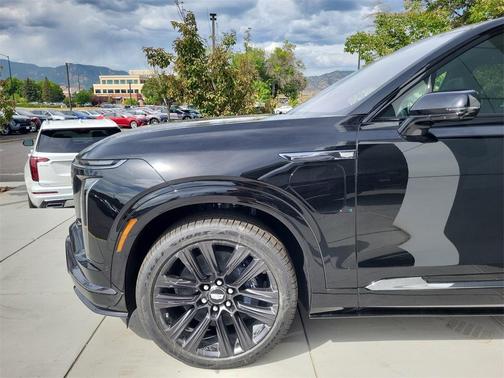 2026 Cadillac VISTIQ Platinum