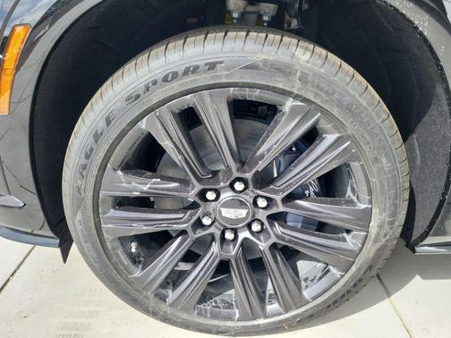 2026 Cadillac VISTIQ Platinum