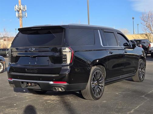 2025 Chevrolet Suburban High Country