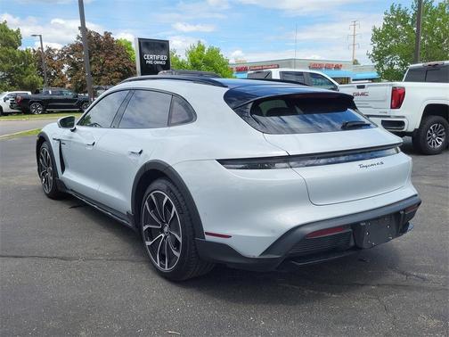 2022 Porsche Taycan Cross Turismo 4S