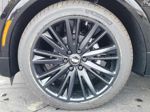 2025 Cadillac LYRIQ Sport