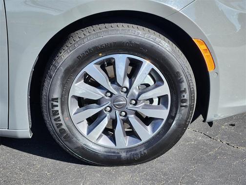 2021 Chrysler Pacifica Hybrid Touring L