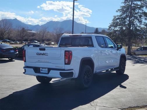 2025 GMC Sierra 1500 Elevation
