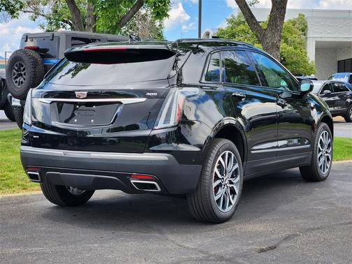 2022 Cadillac XT5 Sport