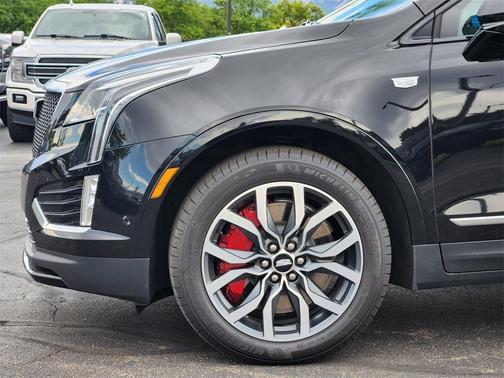 2022 Cadillac XT5 Sport