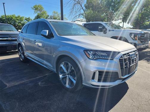2021 Audi Q7 55 Premium Plus