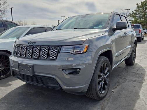 2022 Jeep Grand Cherokee WK Laredo