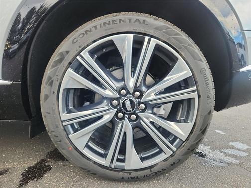 2026 Cadillac OPTIQ Premium Luxury