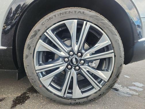 2026 Cadillac OPTIQ Premium Luxury