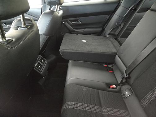 2024 Mazda CX-50 2.5 S Select Package