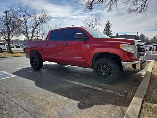 2014 Toyota Tundra SR5