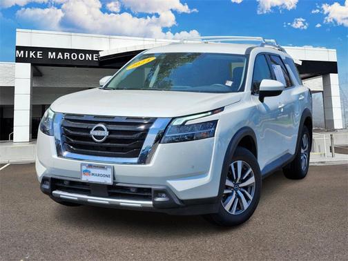 2024 Nissan Pathfinder SL