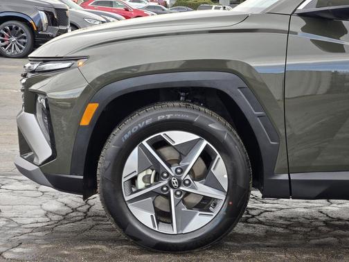 2025 Hyundai TUCSON SEL