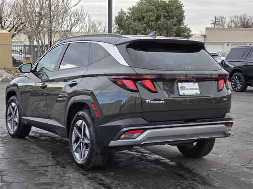 2025 Hyundai TUCSON SEL