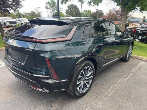 2024 Cadillac LYRIQ Sport