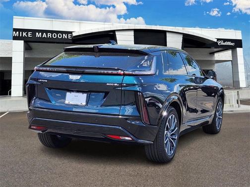 2024 Cadillac LYRIQ Sport