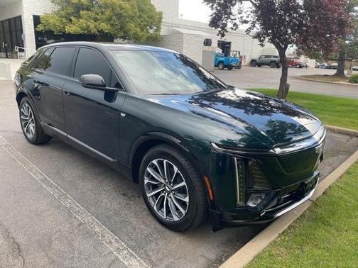 2024 Cadillac LYRIQ Sport