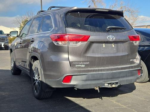 2018 Toyota Highlander SE