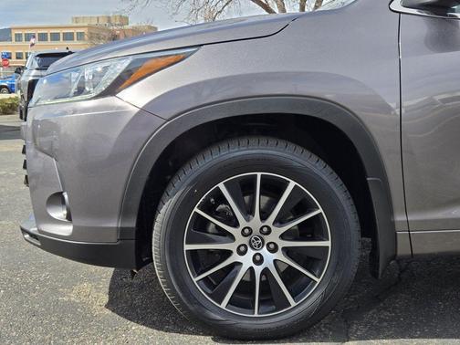 2018 Toyota Highlander SE