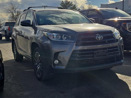 2018 Toyota Highlander SE