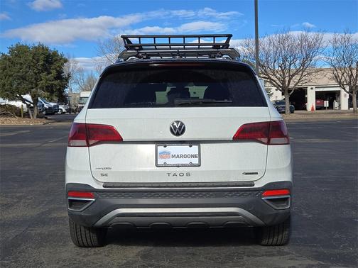 2024 Volkswagen Taos 1.5T SE