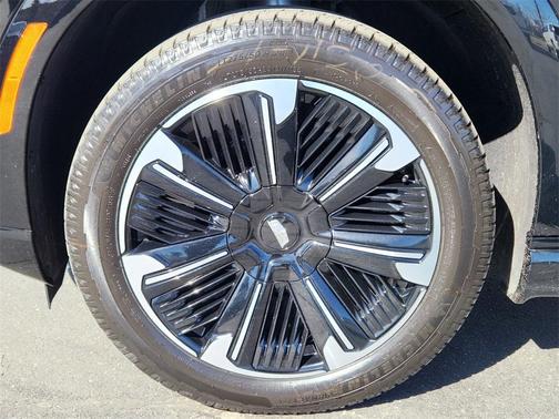 2025 Cadillac Escalade IQ Sport 1