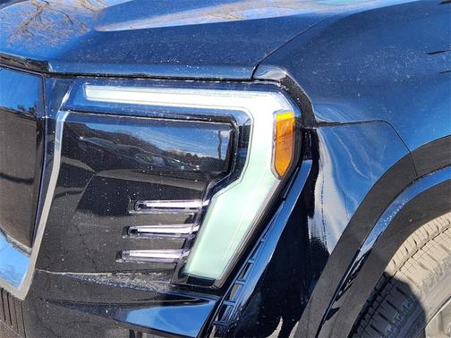 2025 GMC Sierra EV Denali