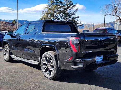 2025 GMC Sierra EV Denali