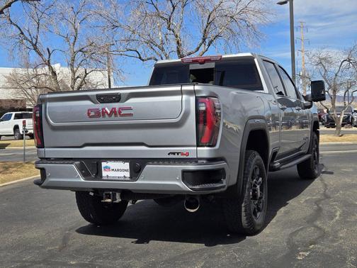 2025 GMC Sierra 3500 AT4