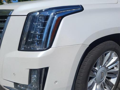 2018 Cadillac Escalade ESV Platinum