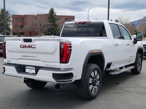 2025 GMC Sierra 2500 Denali