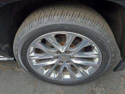 Black 2019 Chevrolet Suburban Premier