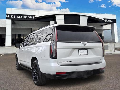 2023 Cadillac Escalade ESV Sport