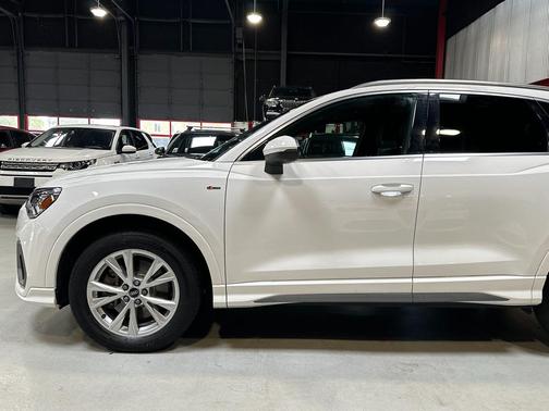 2023 Audi Q3 Premium 45 TFSI S line quattro Tiptronic