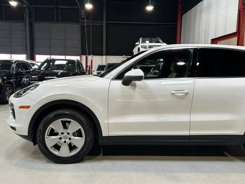 2019 Porsche Cayenne Cayenne