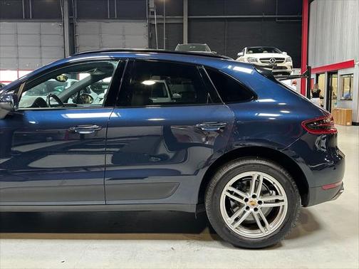 2017 Porsche Macan Base