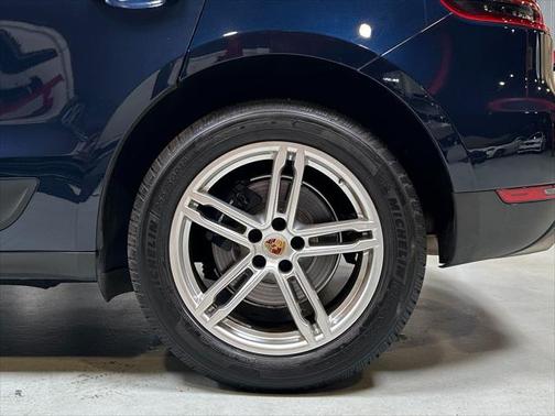 2017 Porsche Macan Base