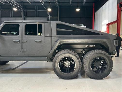 2023 Jeep Gladiator Willys 4x4