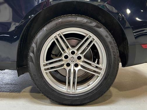 2020 Porsche Macan S