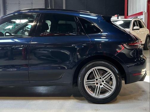 2020 Porsche Macan S