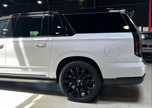 Vibrant White Tricoat 2026 Cadillac Escalade ESV Sport Platinum