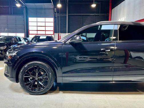 2021 Audi Q8 55 Premium