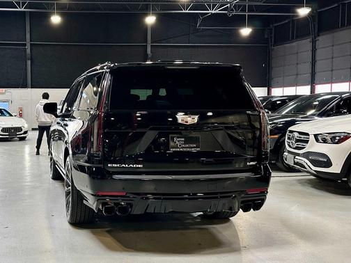 Black Raven 2026 Cadillac Escalade V-Series
