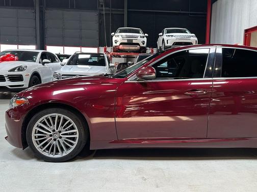 2019 Alfa Romeo Giulia Ti Lusso