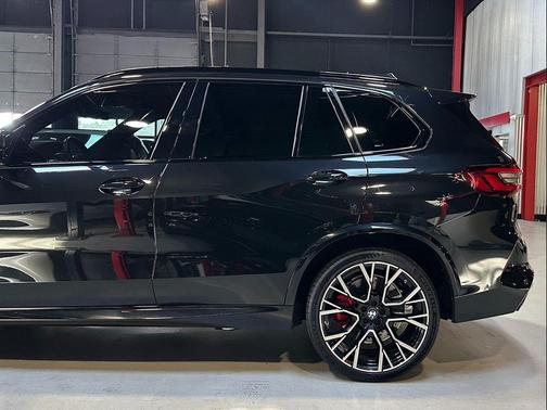 2022 BMW X5 M Base