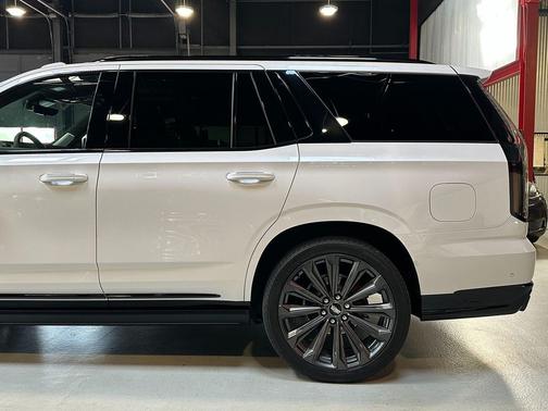 2025 Cadillac Escalade V-Series