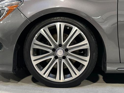 2016 Mercedes-Benz CLA-Class Base